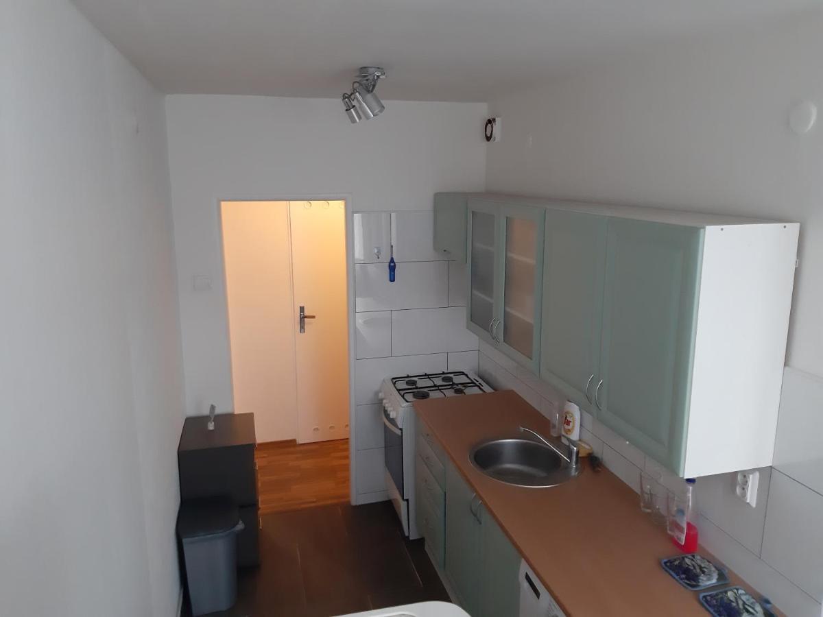 Prague Apartment In Most Near Golf Club, Aqua-Hipo-Autodrom In Most Exterior foto